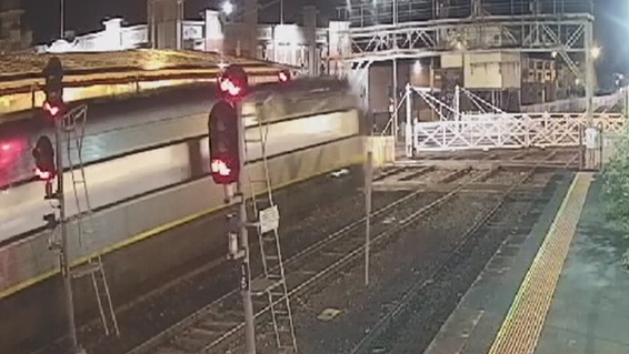 Train’s sanding system was ineffective at improving wheel-rail adhesion ahead of Ballarat level crossing gates collision 