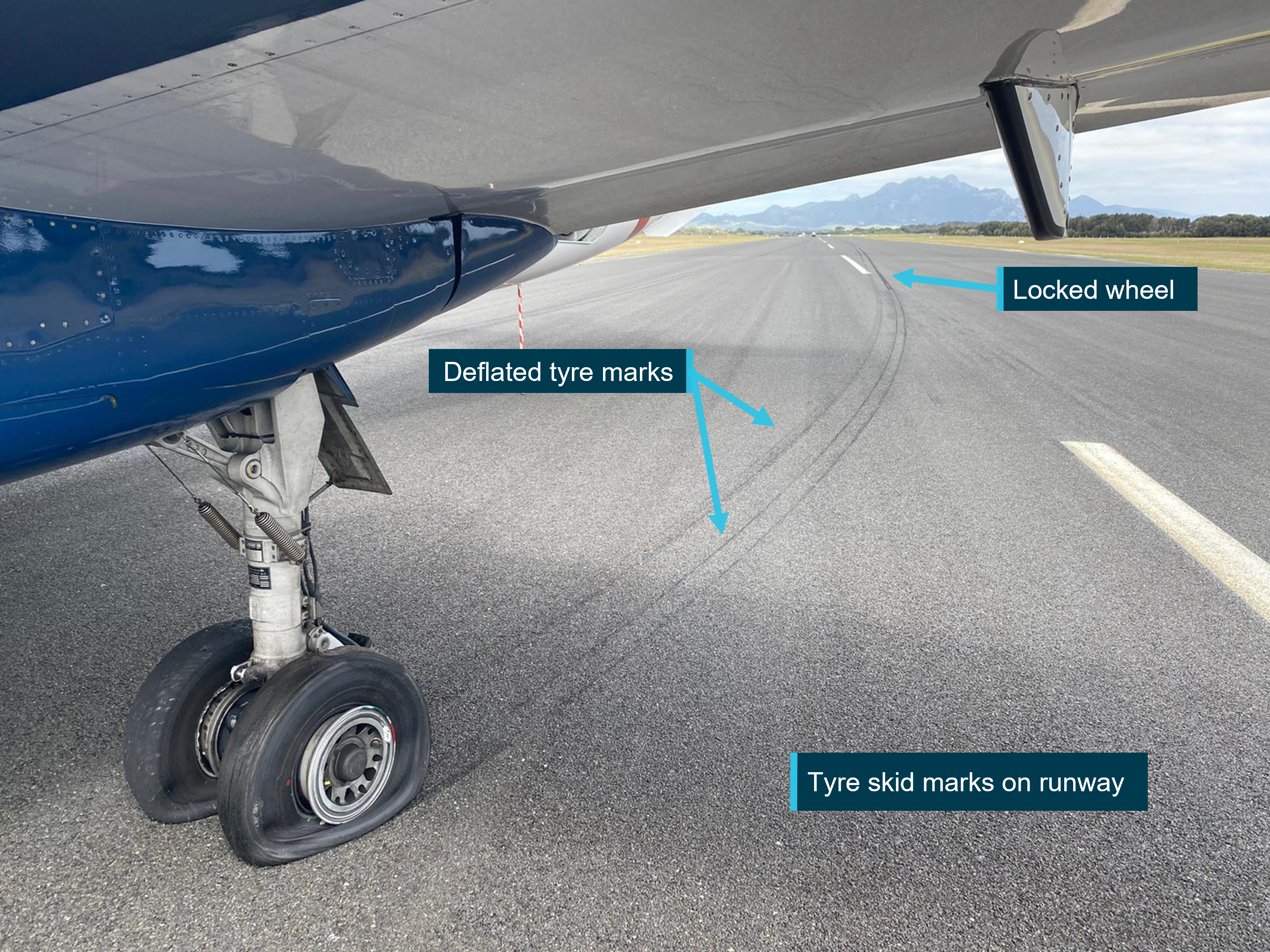 Figure 5: Left main landing gear tyre marks  