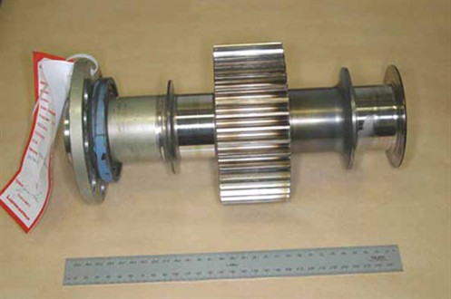 Propeller shaft and thrust bearings from engine serial number 810712.