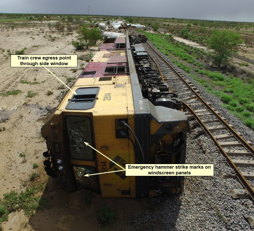 Derailed locomotive 2814