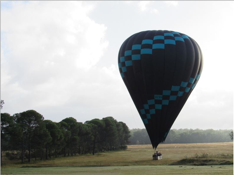 Figure 2: Kavanagh Balloons B-400, VH-WNV at Rothbury