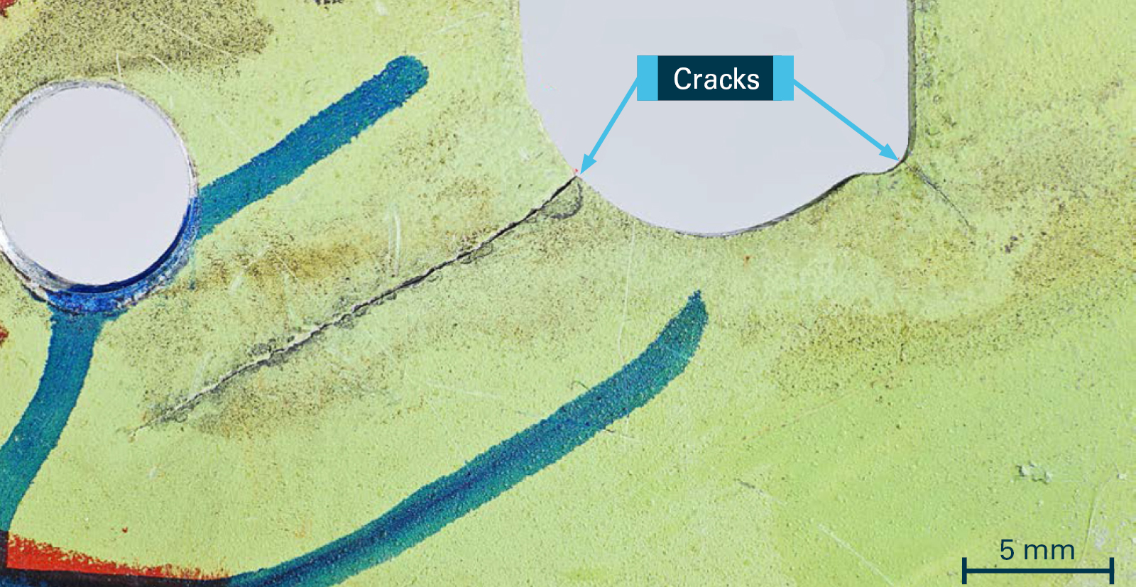 Figure 5: Close-up of the cracking in the cutaway region shown at Figure 4. Source: Boeing, annotated by the ATSB