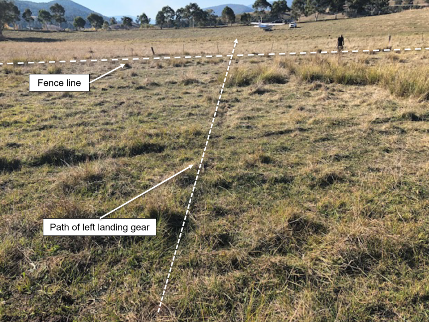 Figure 1: Aircraft path across paddock. Source: Copyright owner annotated by ATSB