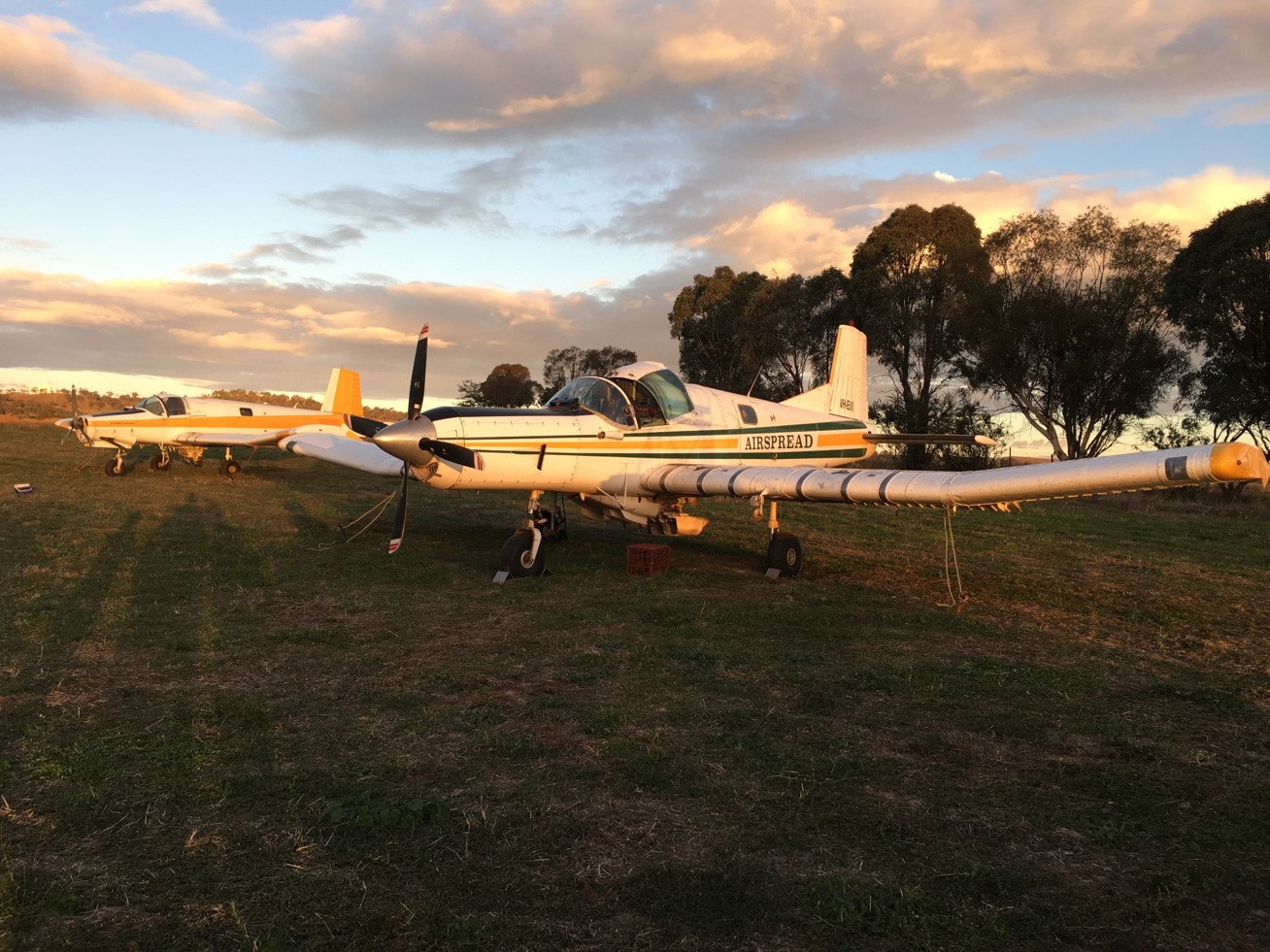 Figure 3: Image showing VH-EUO.<br />
Figure 2 shows VH-EUO, a turbine-powered FU-24 Stallion. In the background is a piston-powered FU-24 Fletcher.<br />
Source: Operator.