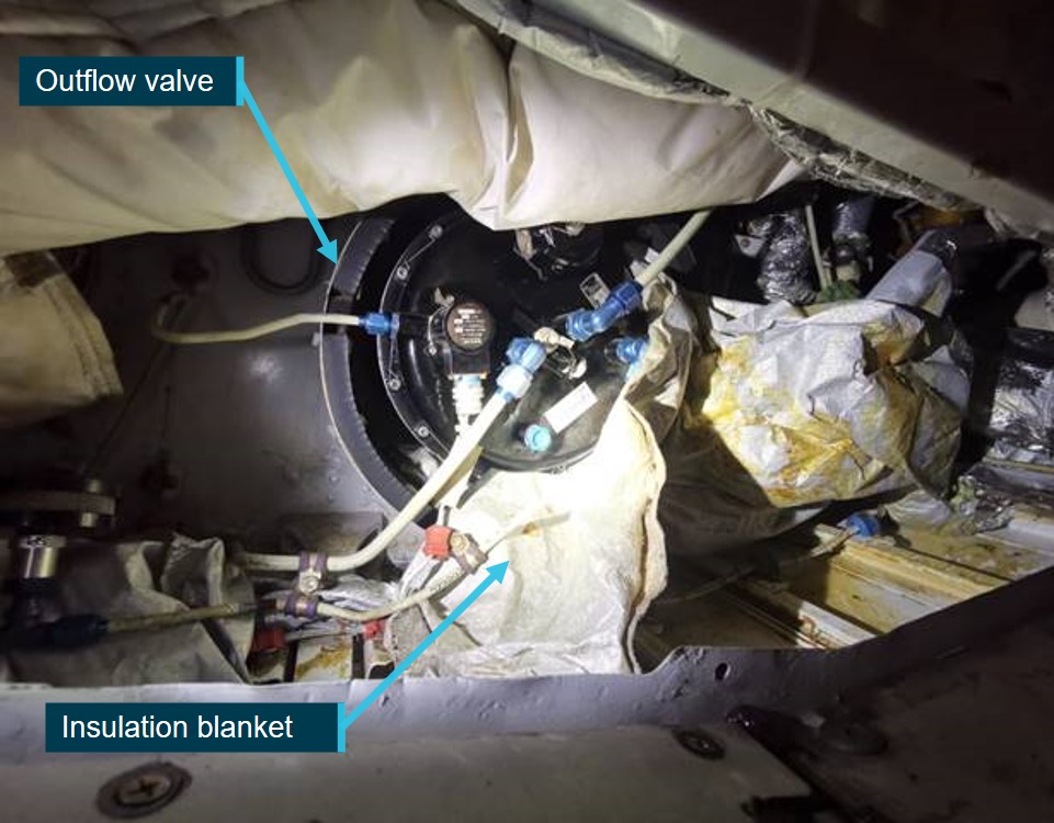 Figure 1: Insulation blanket caught in the outflow valve