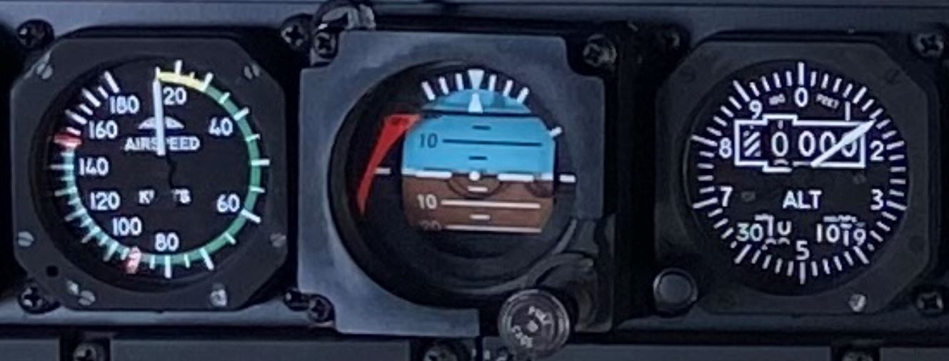 Figure 11: Typical EC135 standby instrument configuration