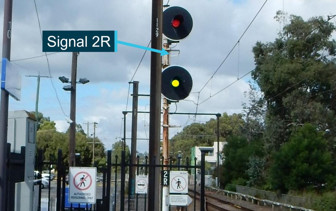 Figure 3: Home signal 2R located at the end of the platform at Ferntree Gully station