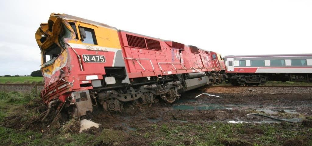 RO-2016-009 damaged train at level crossing